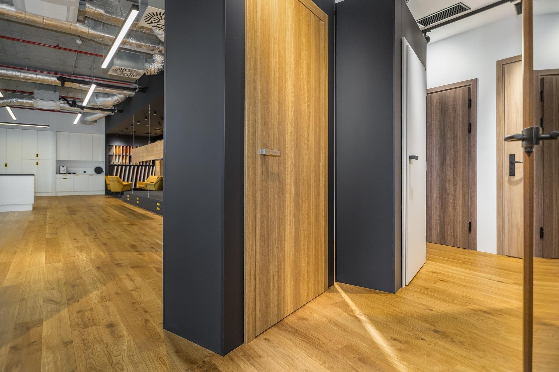 Doors & Flooring
